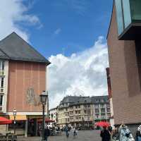 Frankfurt Layover 🌈 | City Walk in 1.5 Hours