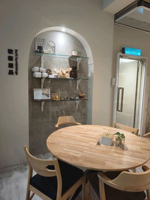 Slow Mornings in Desaru’s Hidden Café