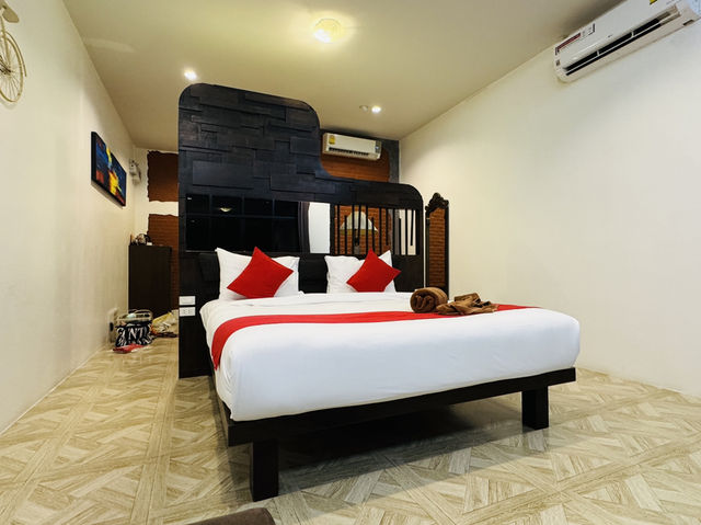 BAAN. NOPPADOL  HUA. HIN LOFT