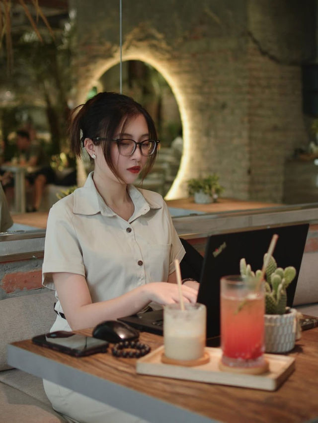 TING TING Coffee & Eatery
