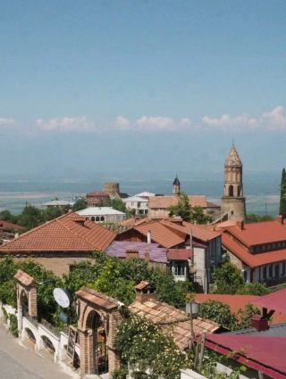 Relaxed Stroll Through the "City of Love" Sighnaghi