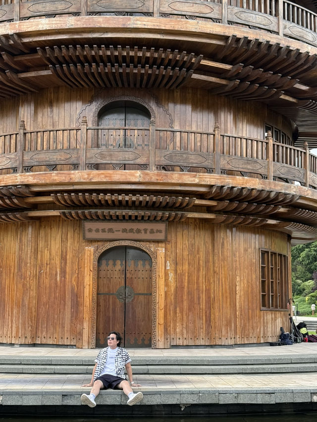 Can’t Escape the Rain, But Beauty Found Me Anyway: 8D7N Guizhou Adventure 🇨🇳｜Guiyang・Huangguos