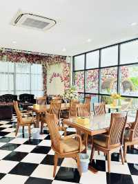 บัวแก้ว คาเฟ่  อ.มะขาม
