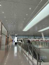 นั่งรถไฟข้ามเมืองที่ Hangzhou East Railway Station