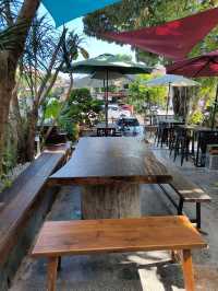 Heritage Flavours: Traditional Desserts in a Stunning Setting