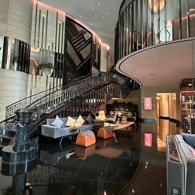 Renaissance Kuala Lumpur Hotel & Convention Centre