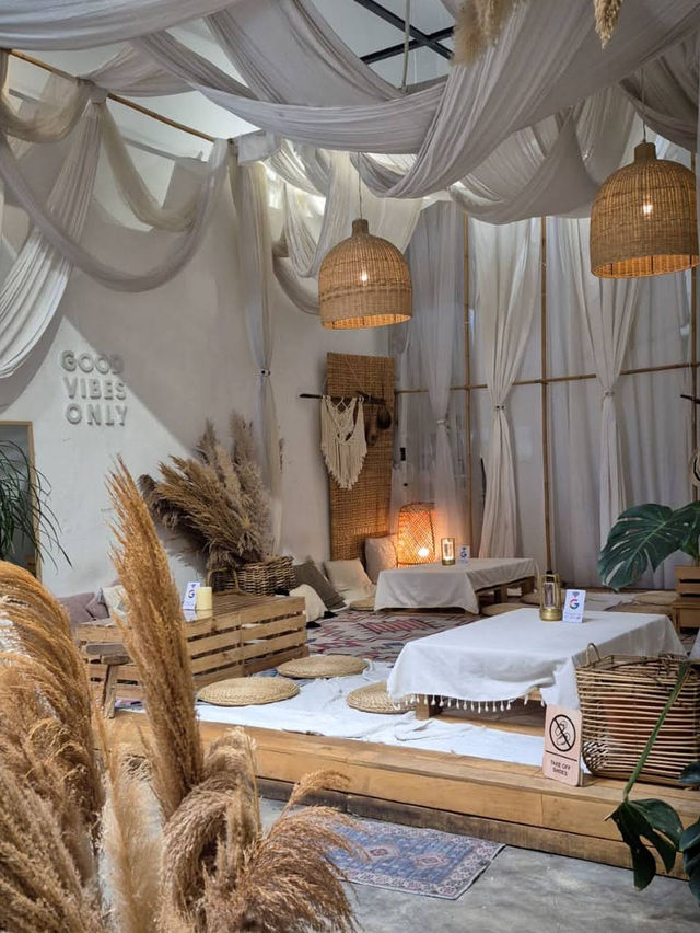Utoo Boho Cafe & Patisserie