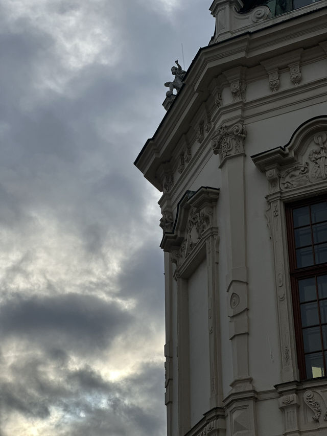 Belvedere: Where Klimt Kissed Gold Into Eternity