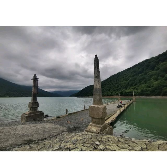 Stone Walls & Lake Views