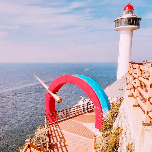 Taejongdae: Busan’s Wild Coastal Majesty – A Solo Traveler’s Cliffside Adventure"** 🌊🗻