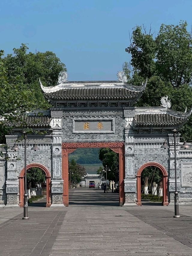 Lizhuang Old Town Is All Vibes and No Stress