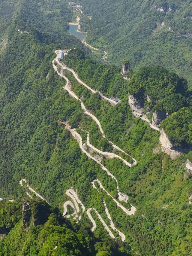 Where Earth Touches the Sky – Tianmen Cave Awaits Where Earth Touches the Sky – Tianmen Cave Awaits