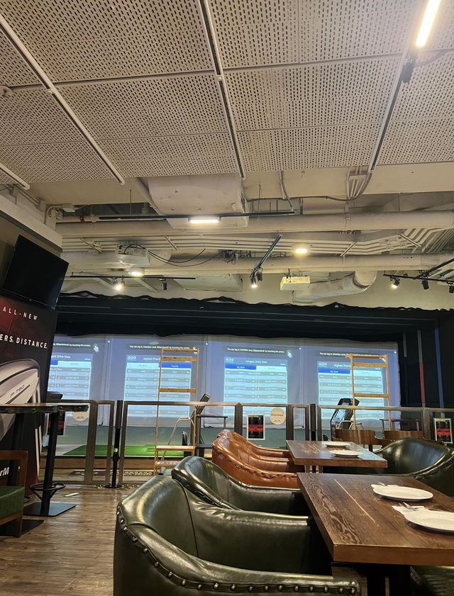 《荔枝角高質素西餐廳 設有室內Golf》 《荔枝角高質素西餐廳 設有室內Golf》