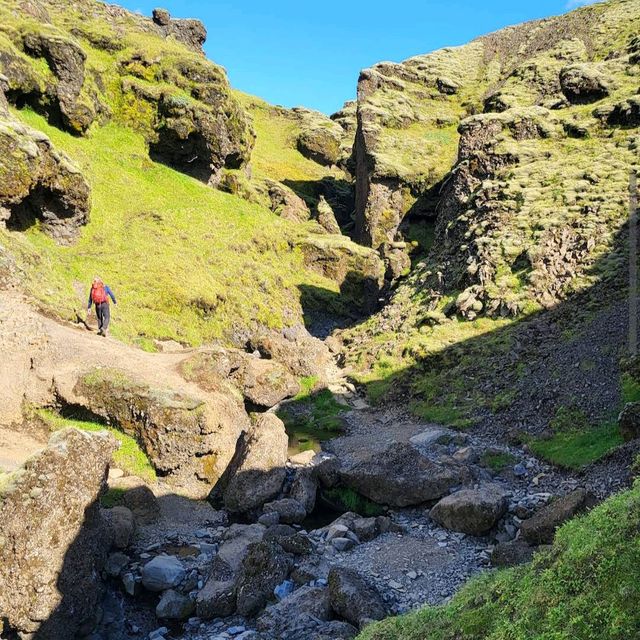 Skógafoss – “Iceland’s Thunderous Curtain of Mist”