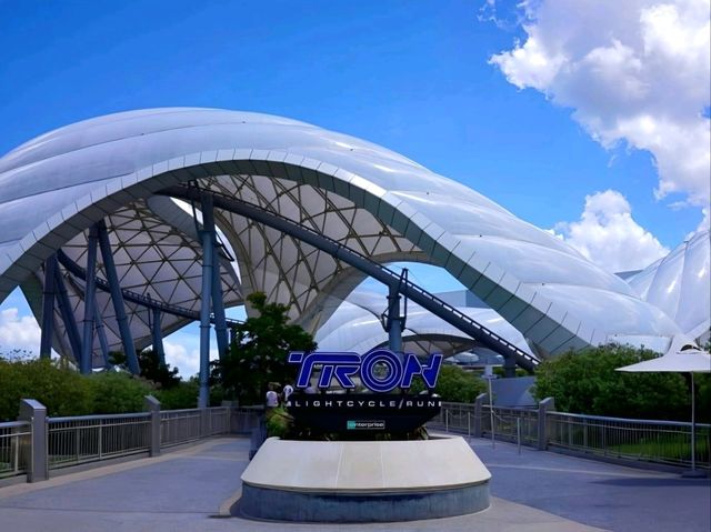 Ride in lightspeed and in style with Tron : Shanghai Disneyland