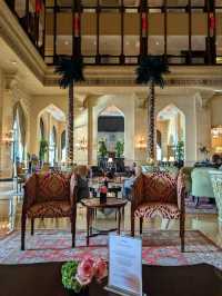 Abu Dhabi Unveiled: A whirlwind 24-Hour Guide