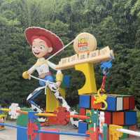 เที่ยว Shanghai Disneyland สบาย ๆ เน้นถ่ายรูป