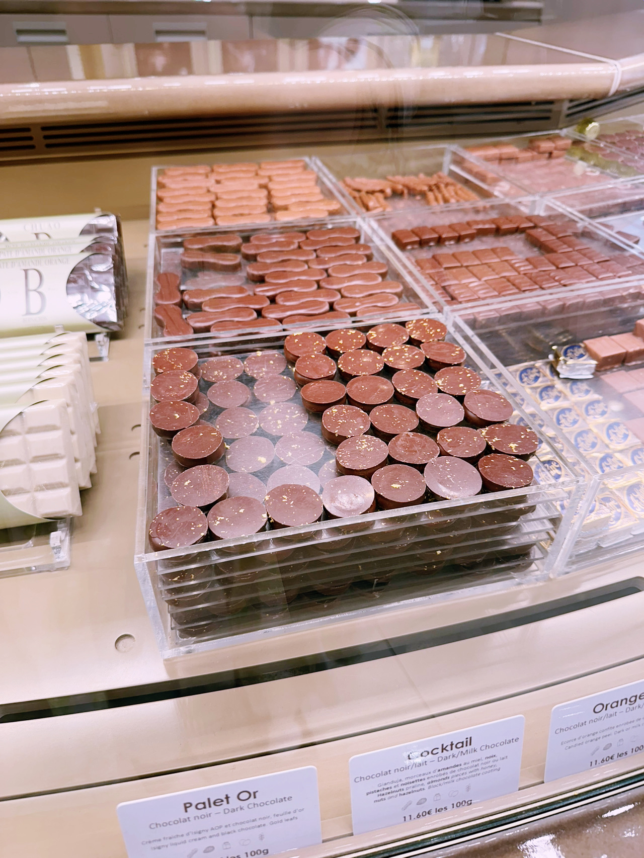 BERNACHON】種類豊富なチョコレート専門店 | Trip.com パリ