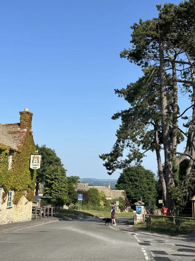 On the Road Through UK: Long Road Trip Itinerary – Gloucestershire & Beyond 