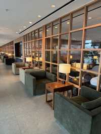 World’s Best Airport Lounge Experience