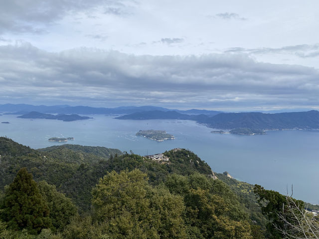 宮島:欣賞巖島神社之餘,也千萬不可錯過的牡蠣宴! 宮島:欣賞巖島神社之餘,也千萬不可錯過的牡蠣宴!