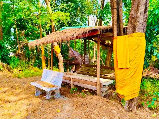 Khao Bot View Point：俯瞰山海交界的景致