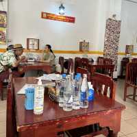 🥢 ข้าวซอยไก่เข้มข้นที่ร้านเนื้อตุ๋นรสเยี่ยมนิมมาน
