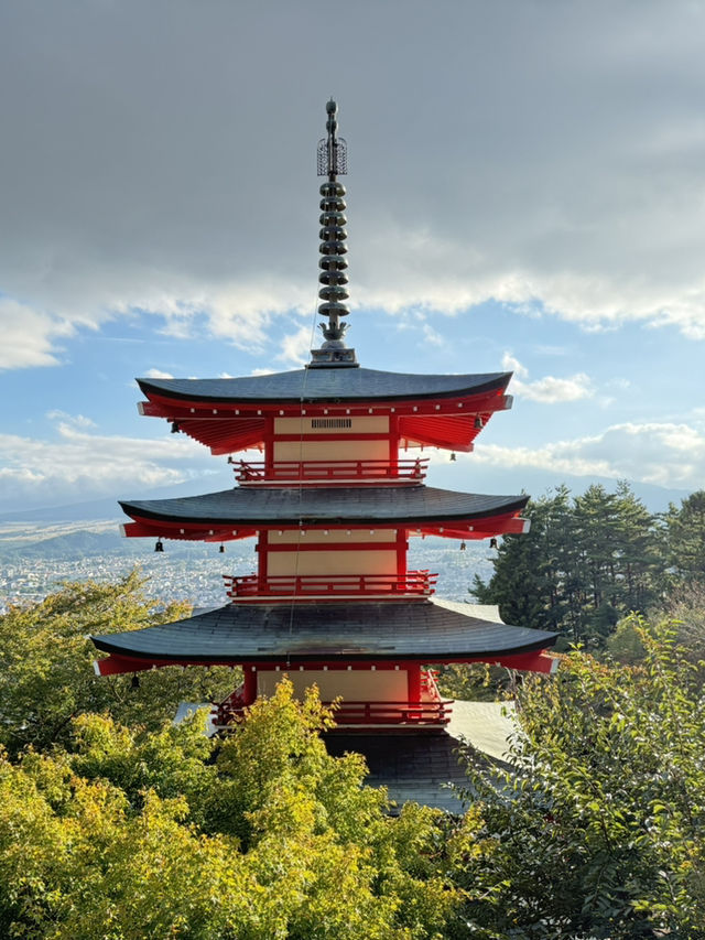 新倉淺間神社（新倉富士淺間神社）