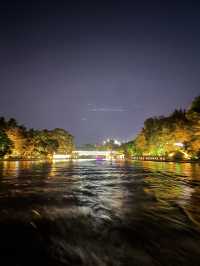 Enjoy Guilin night through the cruise 