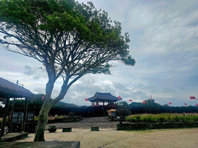 หมู่บ้านพื้นเมืองซองอึบ (Seongeup Folk Village)