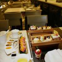 Quiet Precision & Culinary Grace