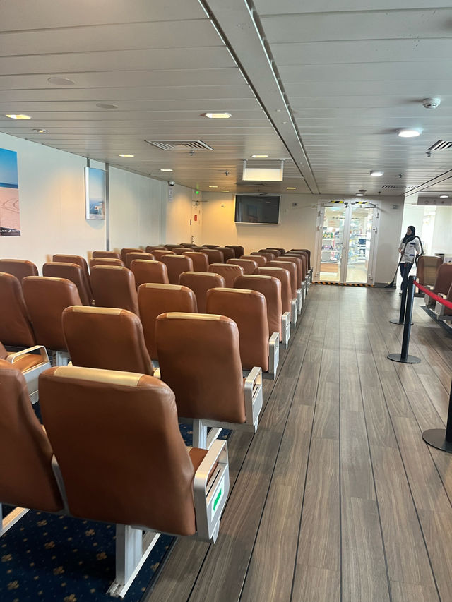 🛳スペインからモロッコへ海路で渡る|アルヘシラス港 → タンジェ港 🛳スペインからモロッコへ海路で渡る|アルヘシラス港 → タンジェ港