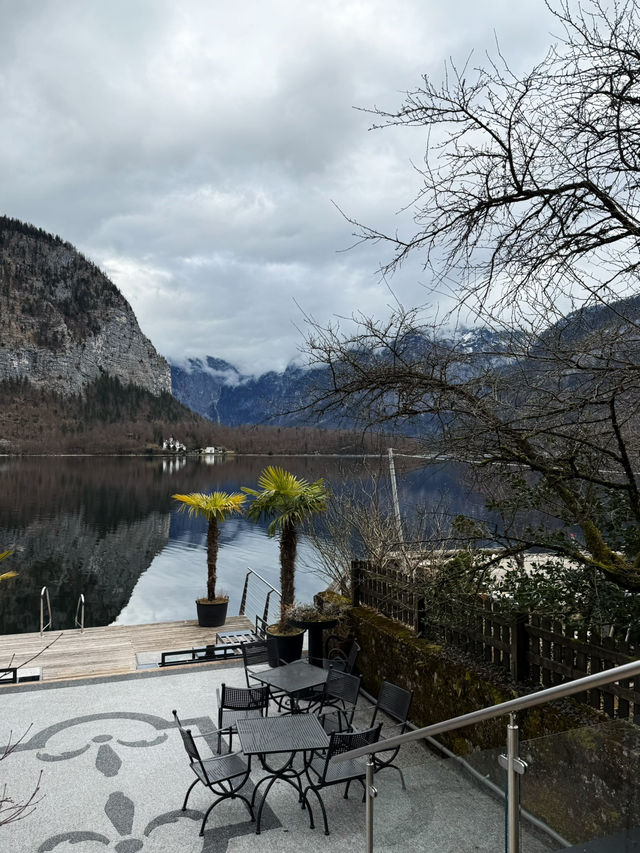 Lakeside Dining🍽️  