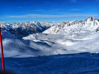 Nendaz（四山谷）－完美的冬季冒險阿爾卑斯山度假勝地