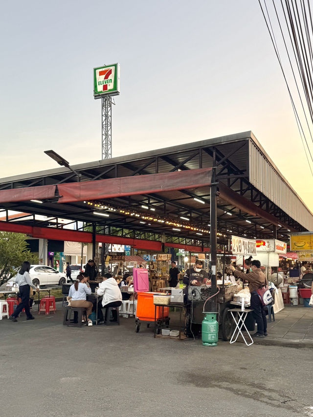โซนของกินหางดง ตลาดโต้รุ่งโครงการจูพาร์ค โซนของกินหางดง ตลาดโต้รุ่งโครงการจูพาร์ค