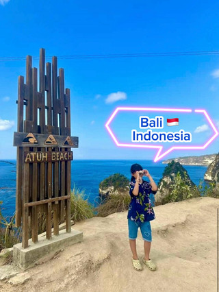 Pantai Atuh 💦 Mari kita lihat perairan biru kehijauan Bali!