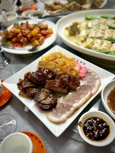 香港で受け継がれる百年の味。旺角の繁華街で味わう伝統的な