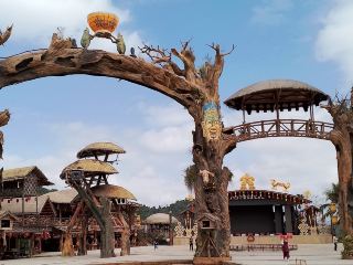 Binglanggu: Sanya’s Living Museum of Li & Miao Culture