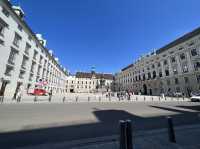 The Hofburg imperial palace in Vienna 🇦🇹