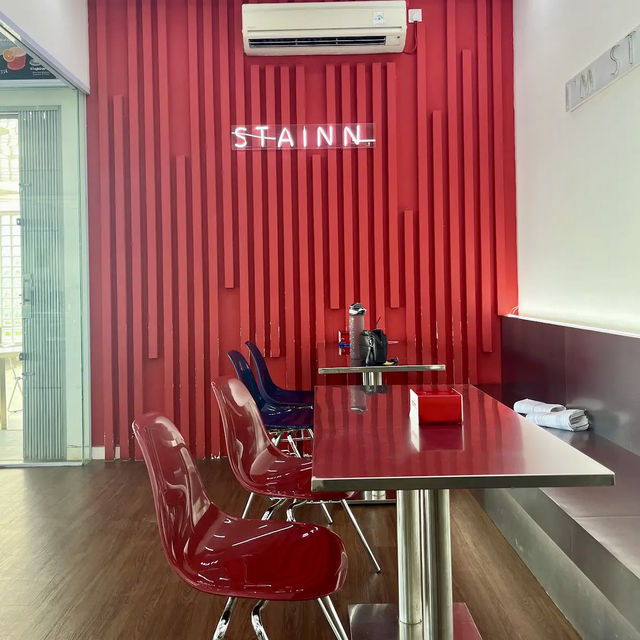 Stainn Cafe