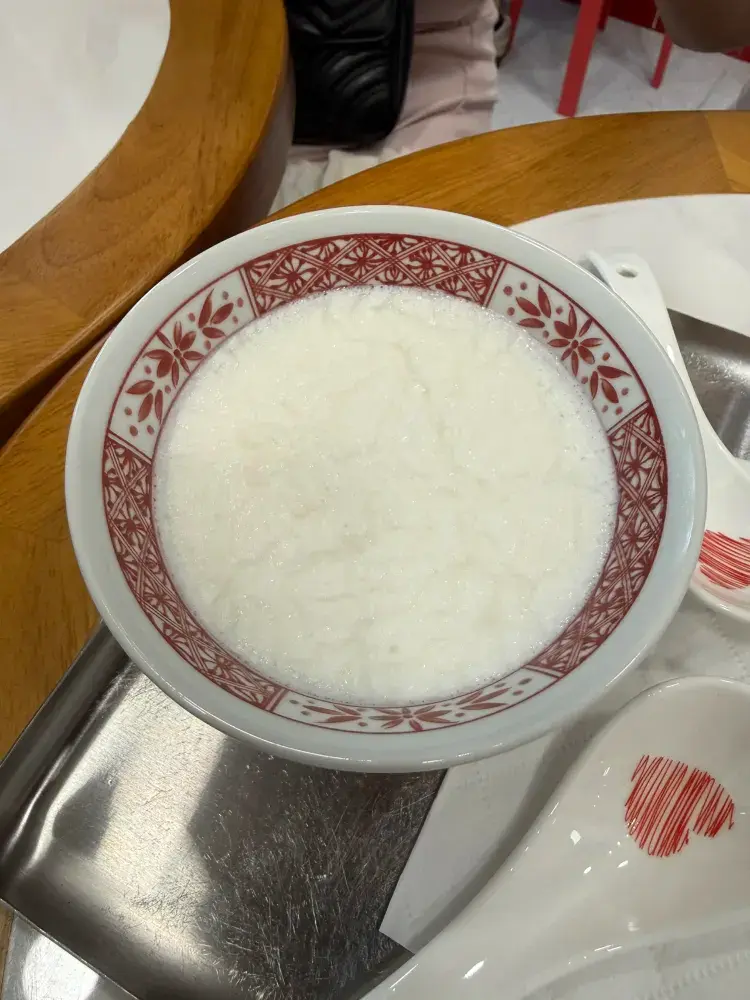 帶你歎 水牛奶布甸 雙皮奶 -Buffalo milk pudding @Zhongshan 。