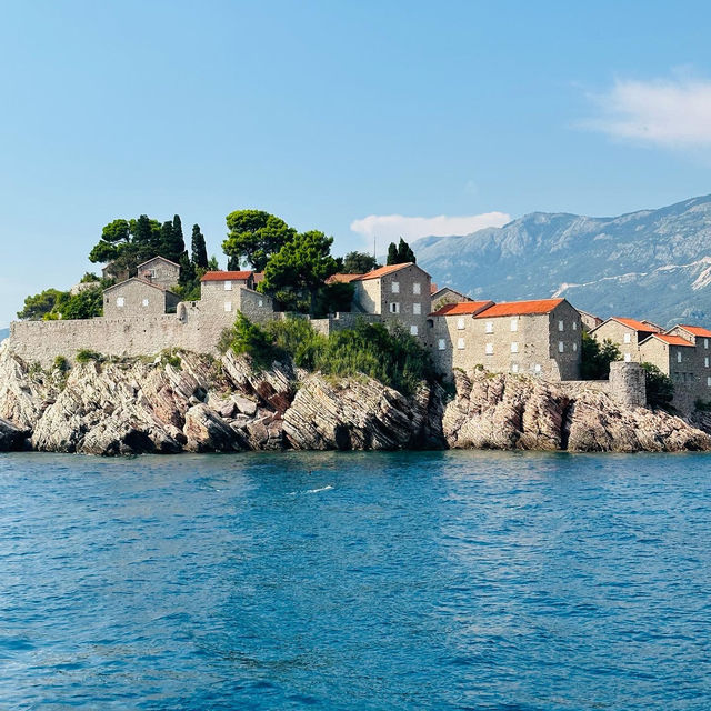 Montenegro- A Balkan beauty with amazing landscapes 😍