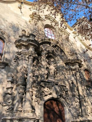 ☀️ Welcoming Sunshine at the Cave of Saint Ignatius in Manresa 🌿🏛️