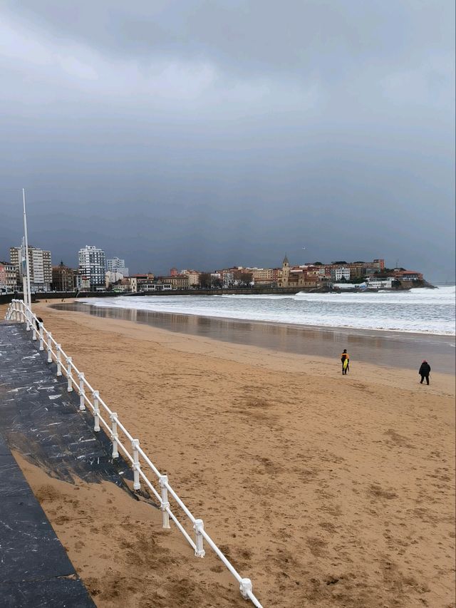  A Perfect Rain-Free Day in Gijón! 🌊✨