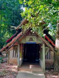 Wat Phra That Doi Leng — Sacred Heights of Long, Phrae