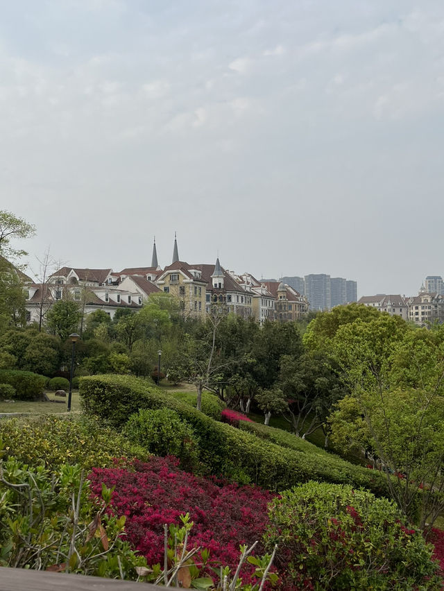 🏰🌸 Nanchang’s Hidden Europe: Pastel Palazzos & Canal Dreams in Luzern Town!