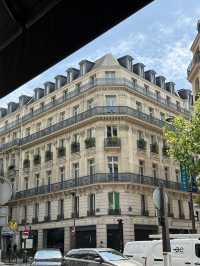 Making the Most of a Day Around Gare Saint-Lazare in Paris: What to See and Where to Eat