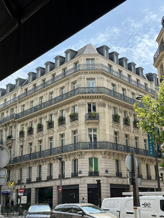 Making the Most of a Day Around Gare Saint-Lazare in Paris: What to See and Where to Eat