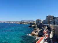 🌊 馬賽海岸線與東方之門紀念碑🏛️✨