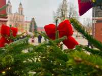 Kaunas Christmas Spirit: Golden Art Deco Glow